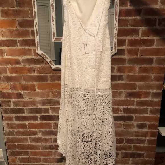 MESINA DRESS - WHITE - Picture 6 of 8